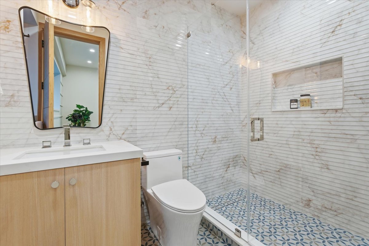 6th Street Residence