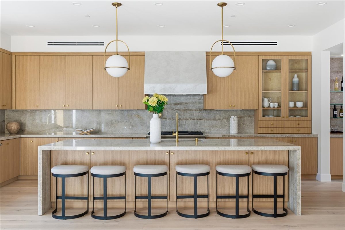 6th Street Residence — Photo 3