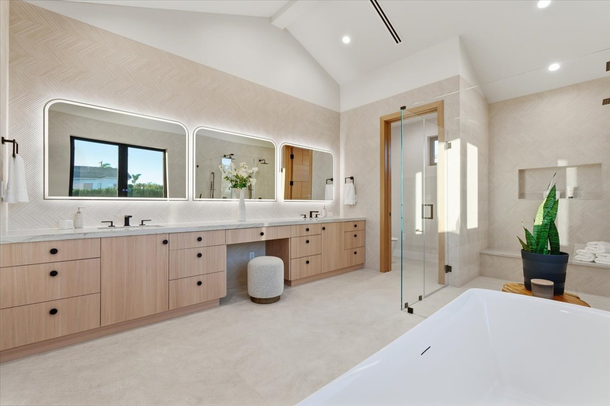 6th Street Residence — Photo 9