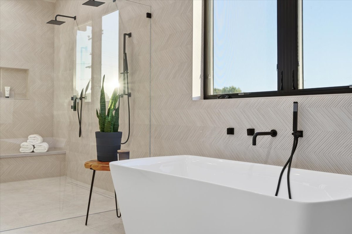 6th Street Residence — Photo 12
