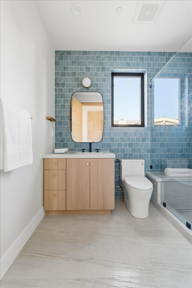 6th Street Residence — Photo 15