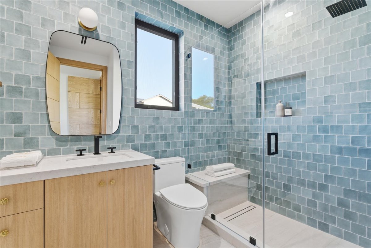 6th Street Residence — Photo 16