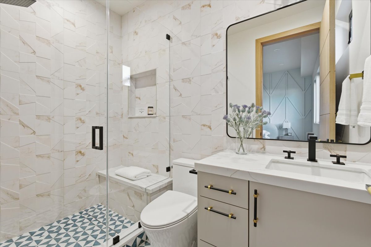 6th Street Residence — Photo 17