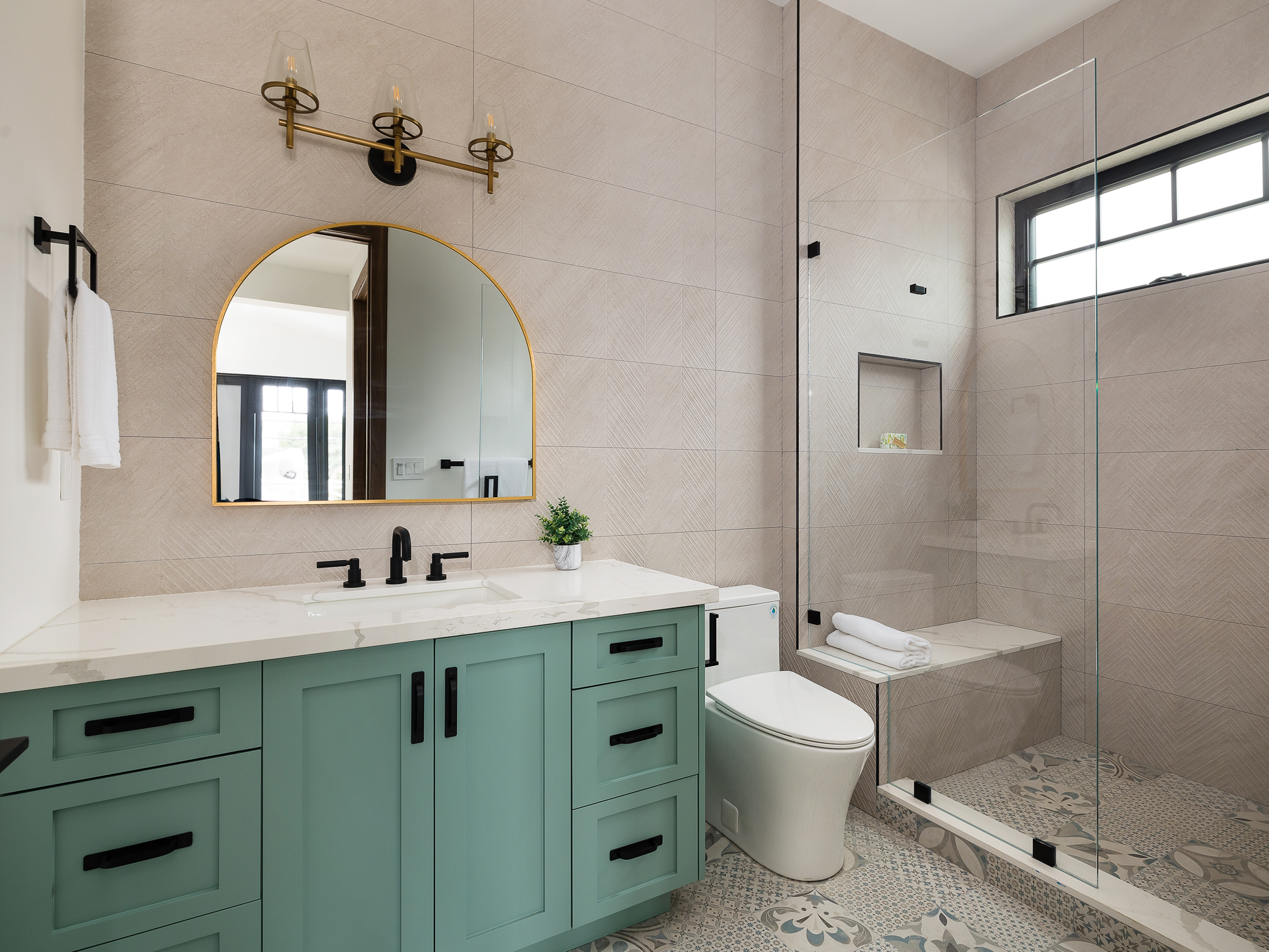 8th Street Residence — Photo 2