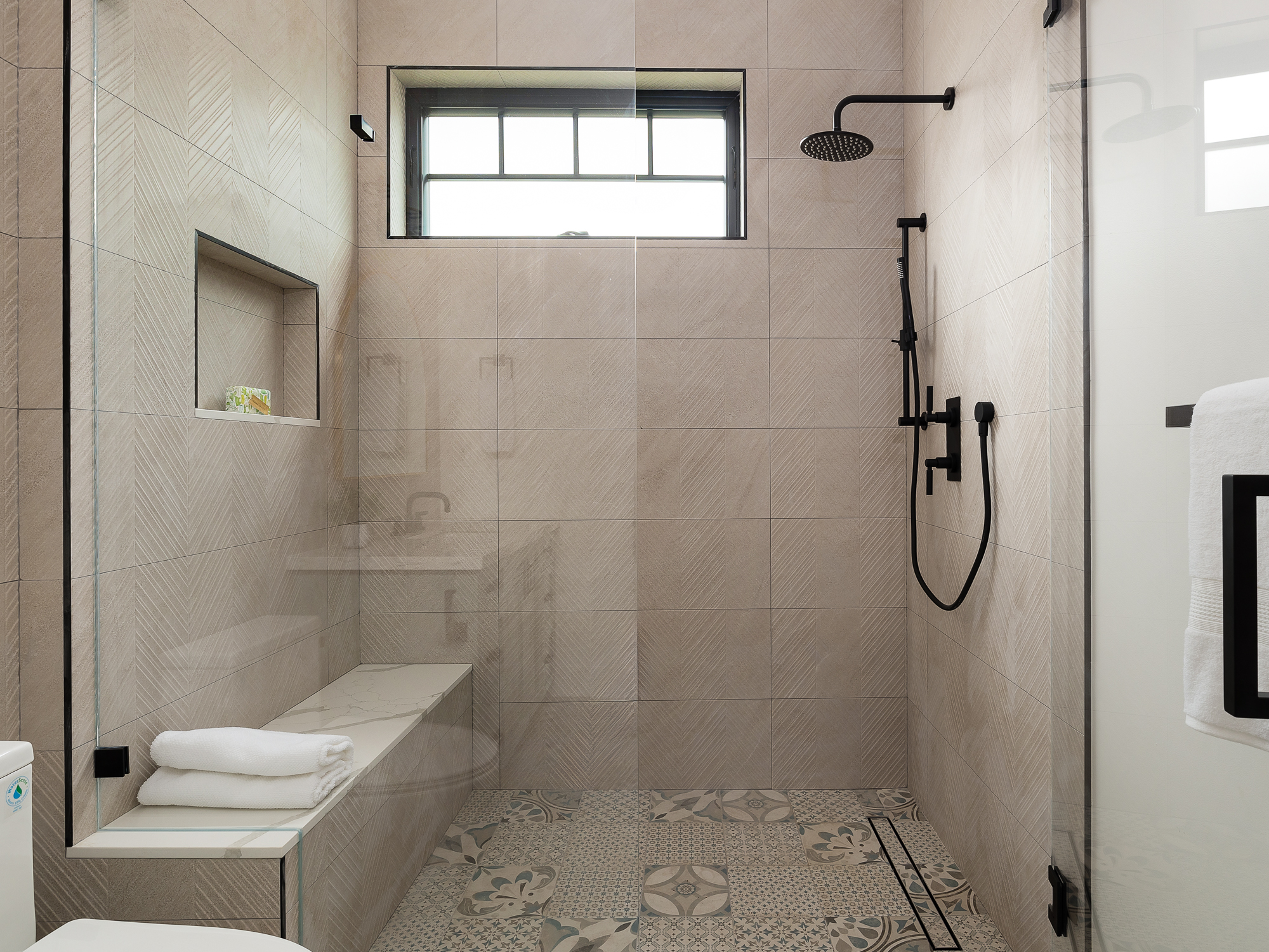 8th Street Residence — Photo 3
