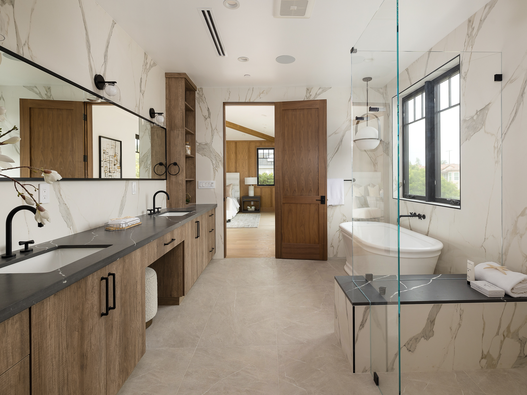 8th Street Residence — Photo 12