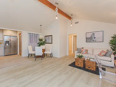 Atwater Ave Residence — Photo 9