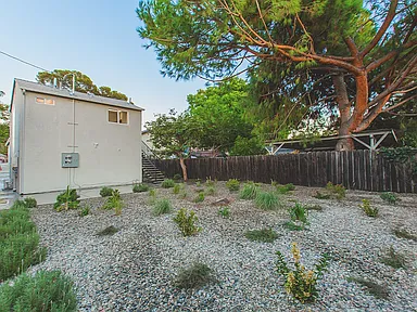 Atwater Ave Residence — Photo 20