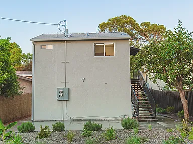 Atwater Ave Residence — Photo 46