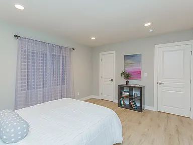 Atwater Ave Residence — Photo 54