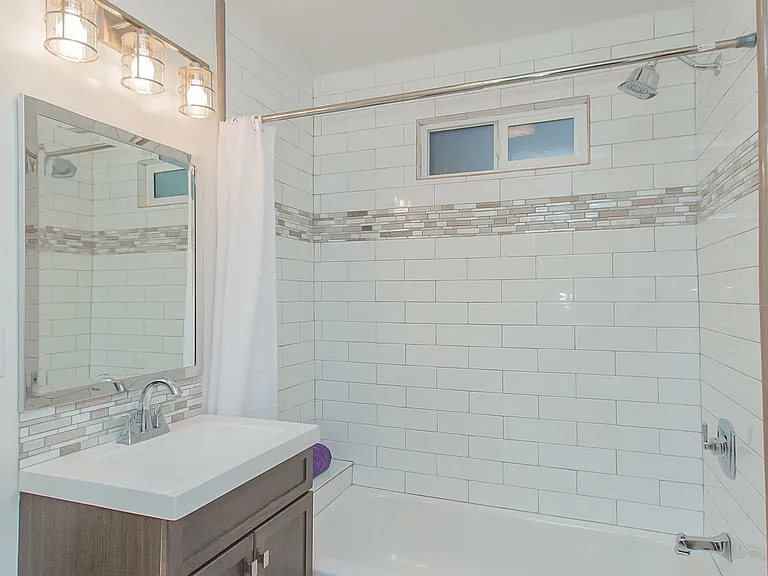 Atwater Ave Residence — Photo 56