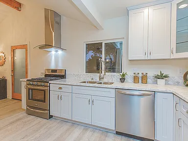 Atwater Ave Residence — Photo 63