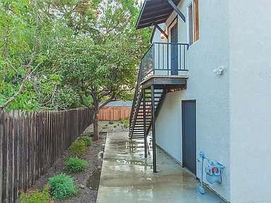 Atwater Ave Residence — Photo 70