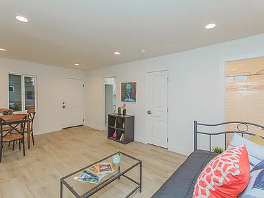 Atwater Ave Residence — Photo 83