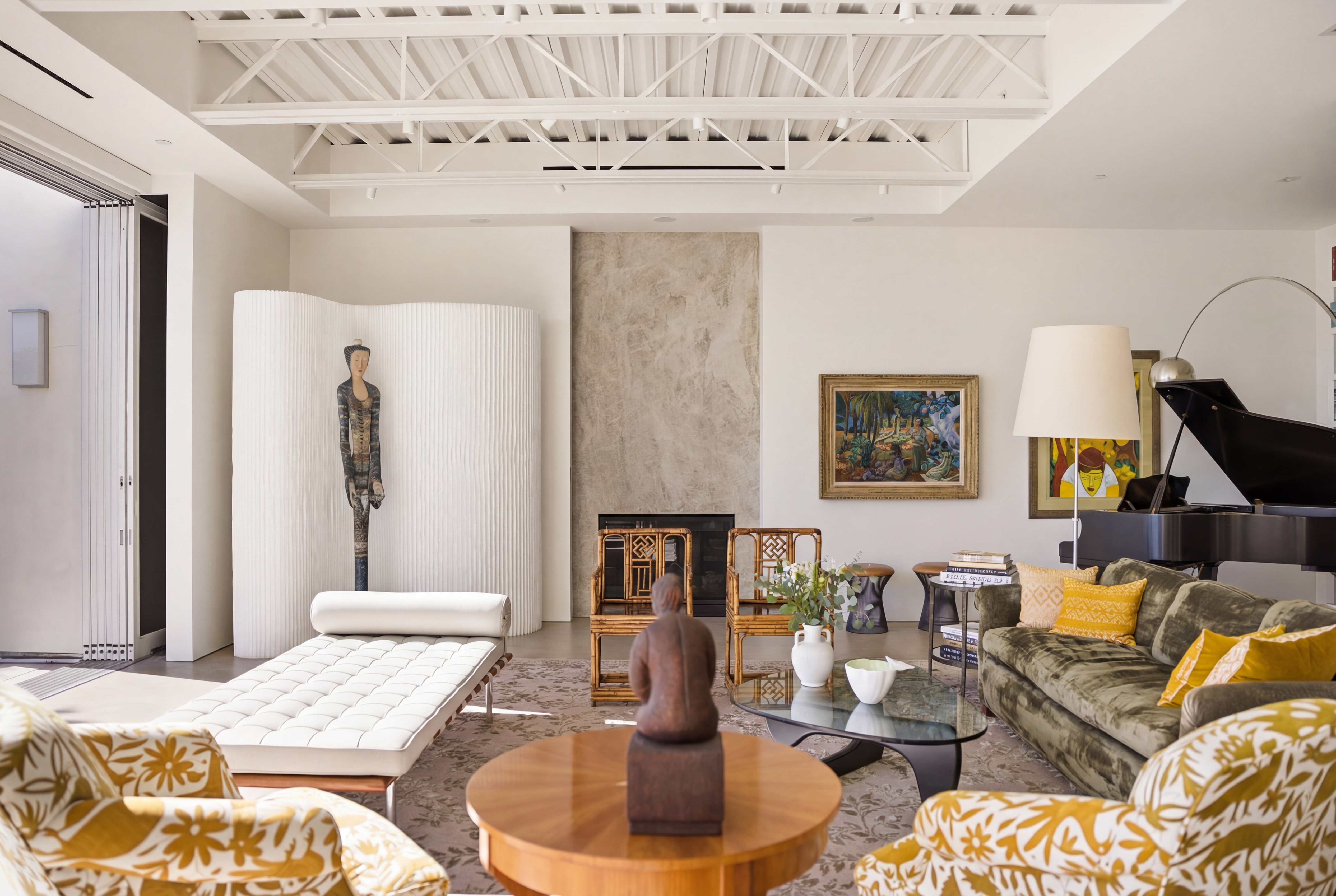 Castle Road Residence — Photo 4