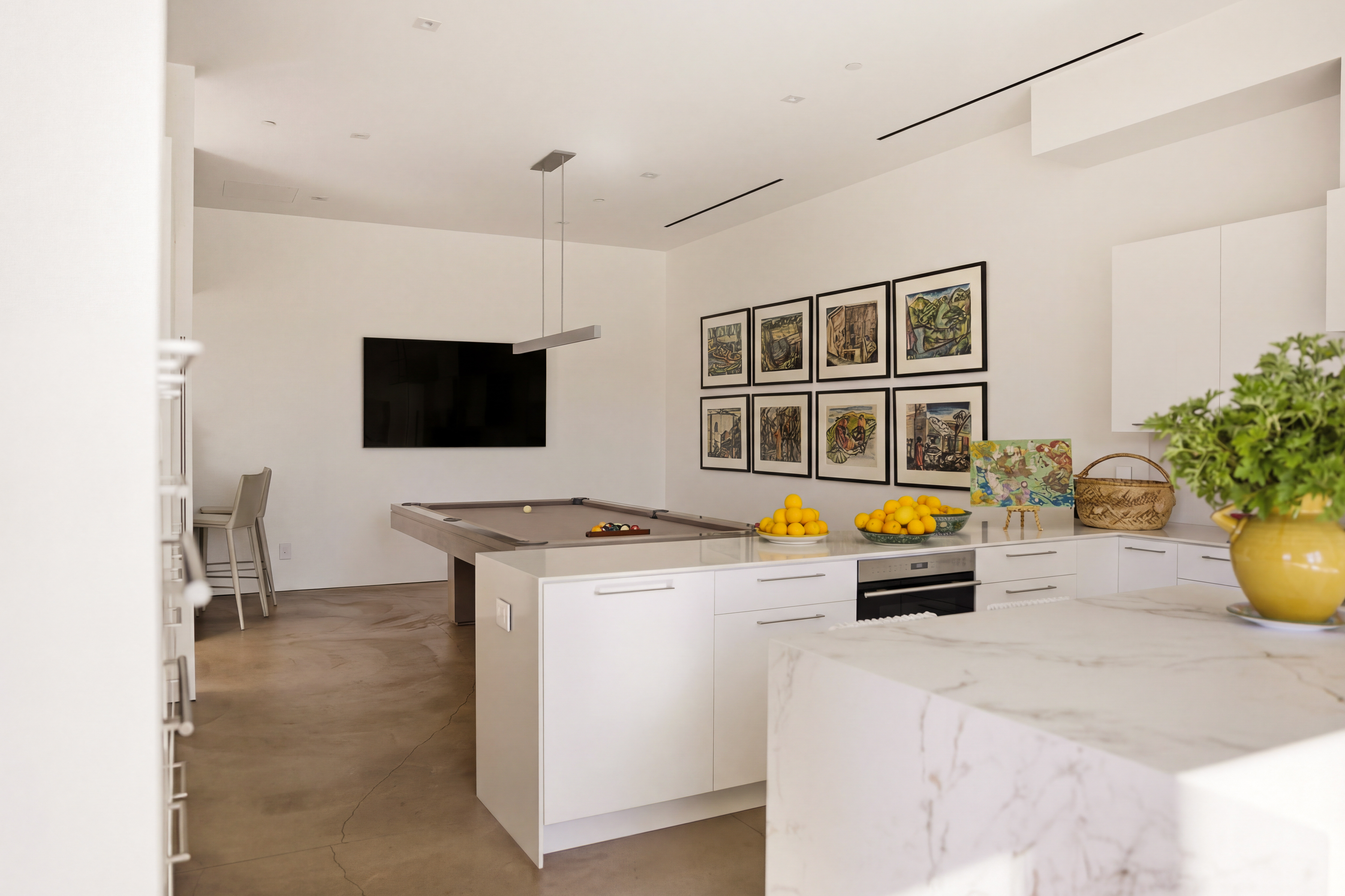 Castle Road Residence — Photo 12