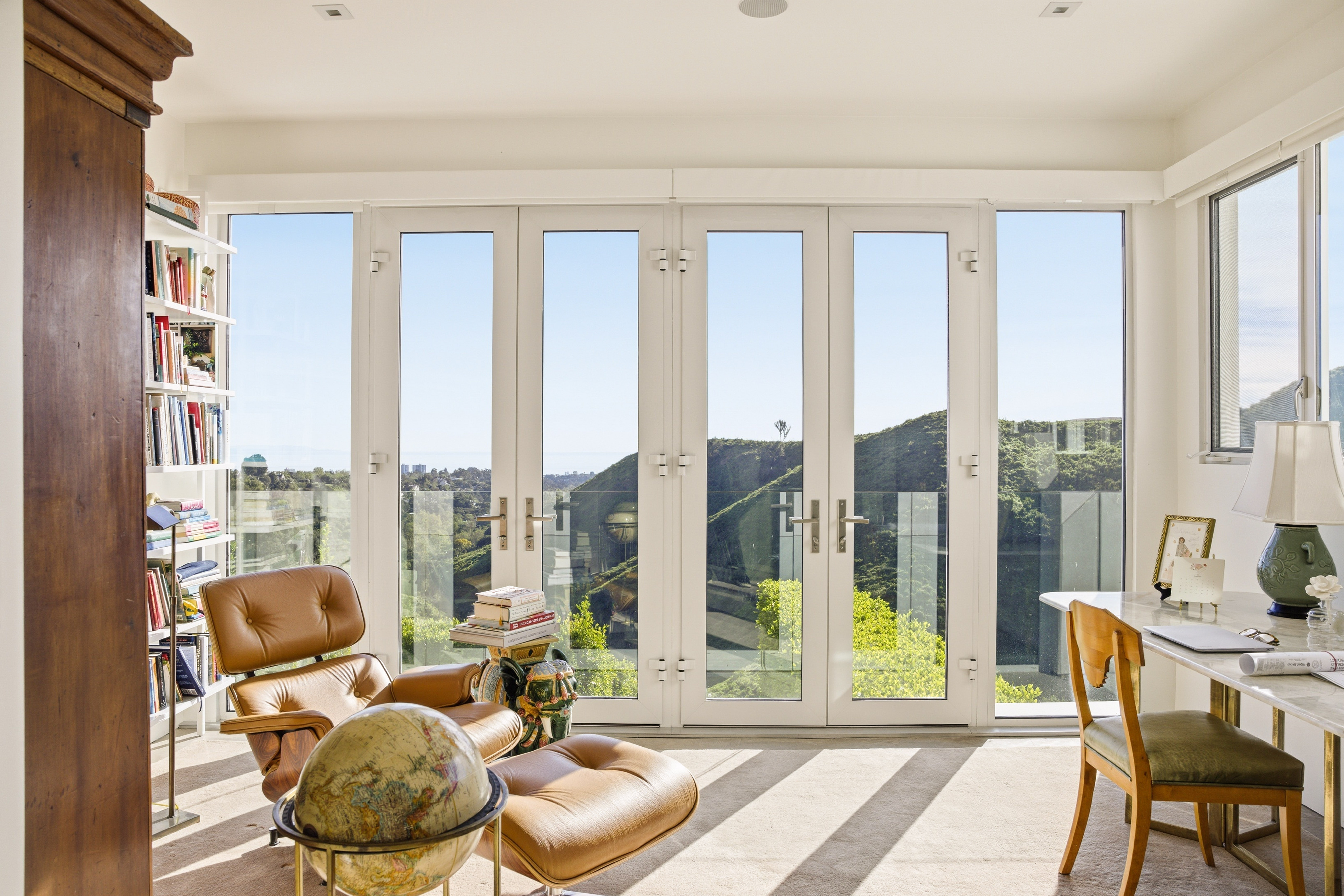 Castle Road Residence — Photo 42