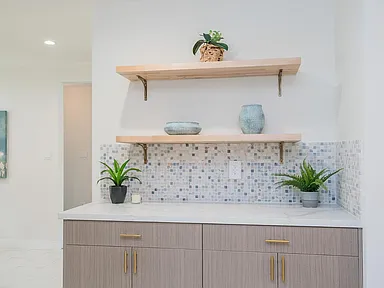Fox Ridge Dr Residence — Photo 2
