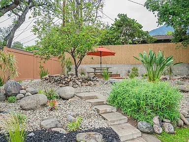Fox Ridge Dr Residence — Photo 16