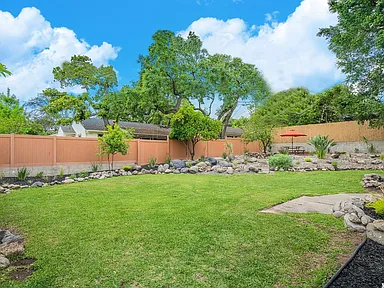 Fox Ridge Dr Residence — Photo 52