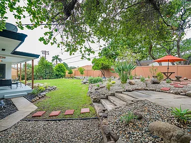 Fox Ridge Dr Residence — Photo 56