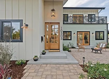 Jordan Ave Residence — Photo 3
