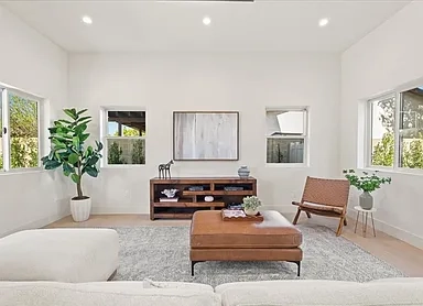 Jordan Ave Residence — Photo 11