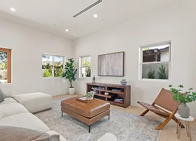 Jordan Ave Residence — Photo 12
