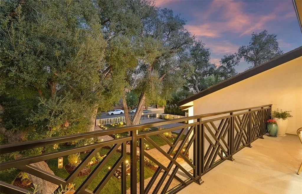 Jordan Ave Residence — Photo 27