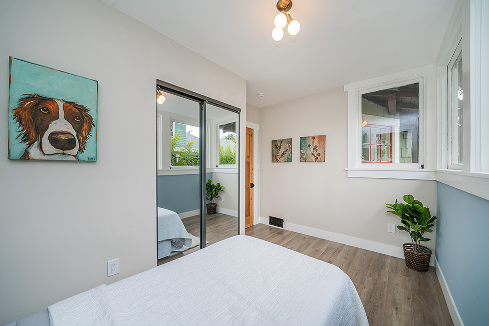 Marengo Ave Residence — Photo 9