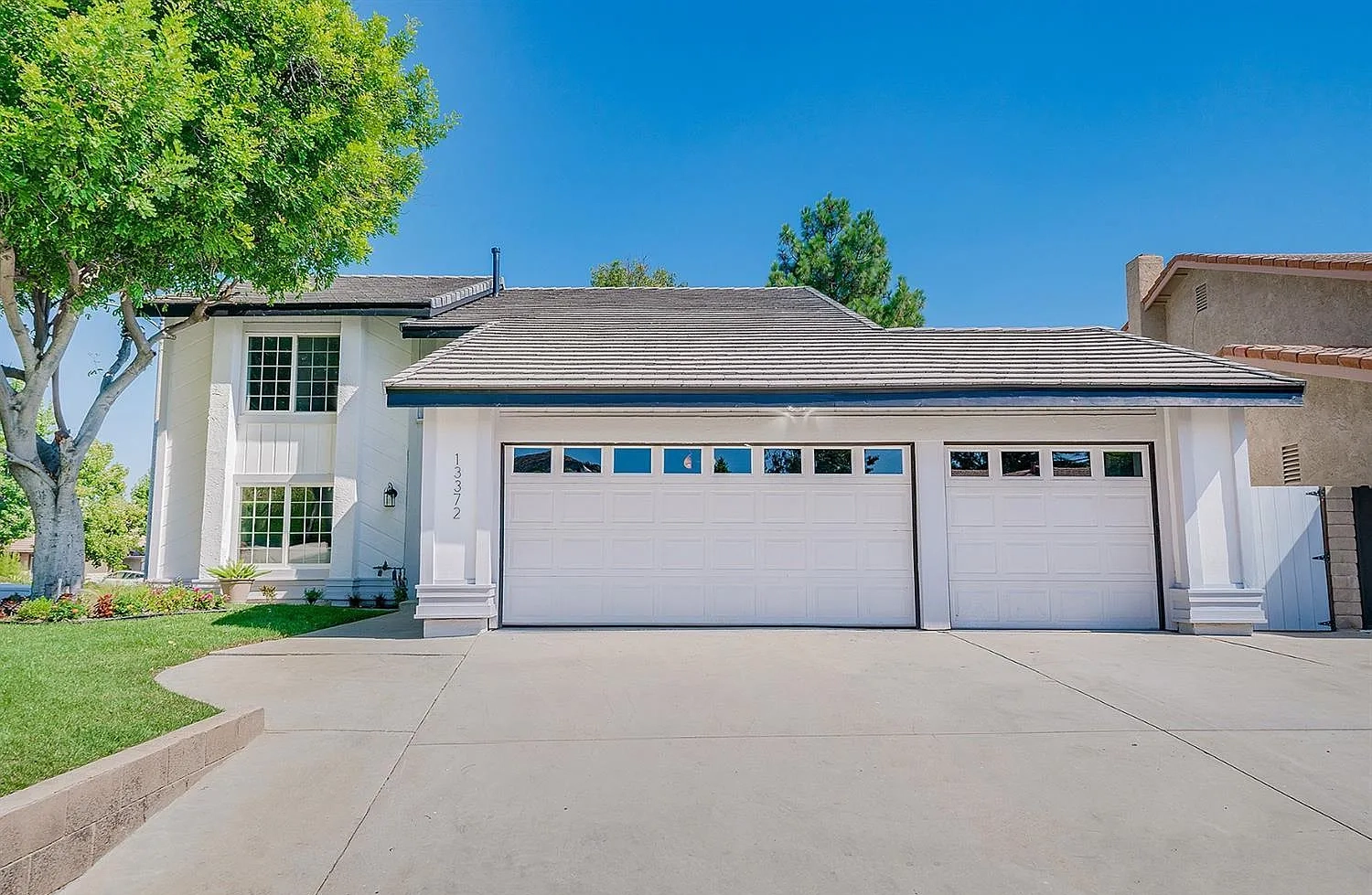 Meadow Wood Ln Residence — Photo 3