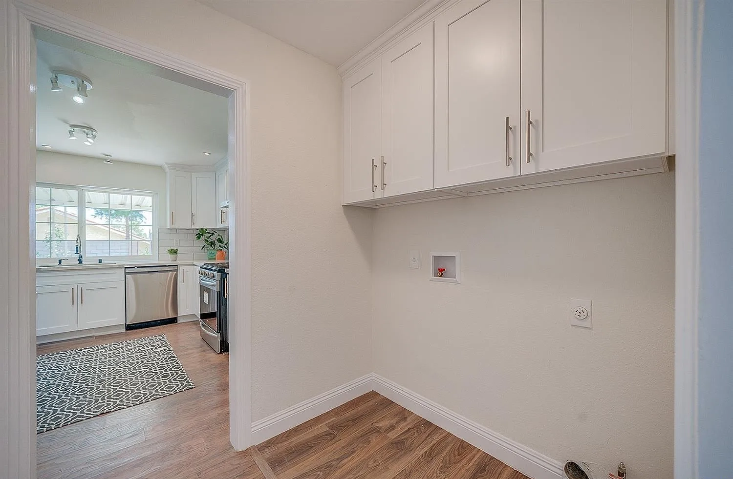 Meadow Wood Ln Residence — Photo 13