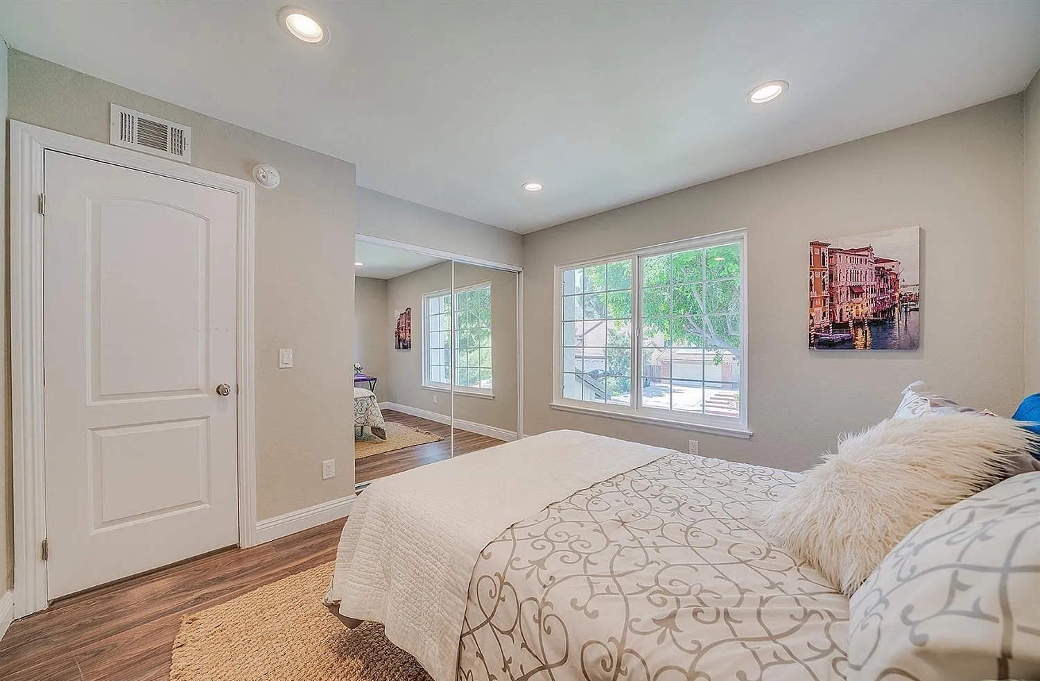 Meadow Wood Ln Residence — Photo 19