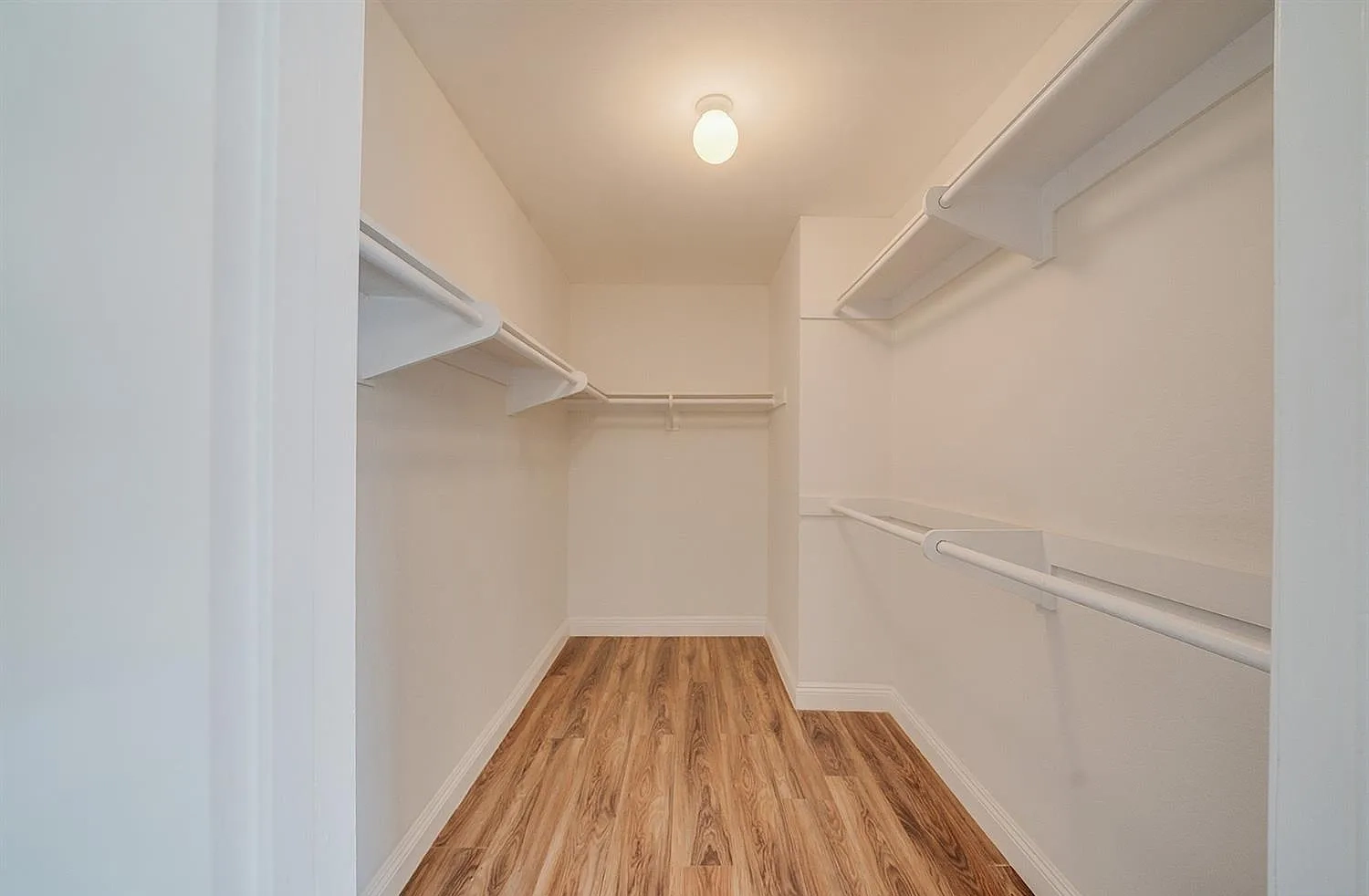 Meadow Wood Ln Residence — Photo 23