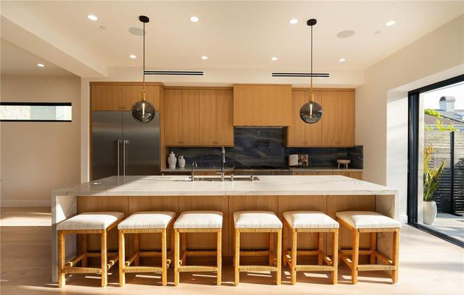 Oak Ave Residence — Photo 14