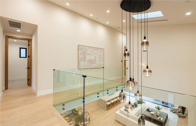 Oak Ave Residence — Photo 27
