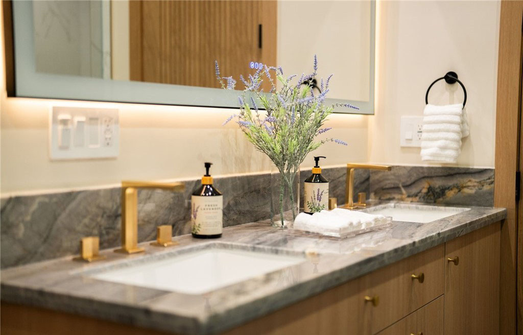 Oak Ave Residence — Photo 64