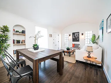 Willoughby Ave Residence — Photo 3