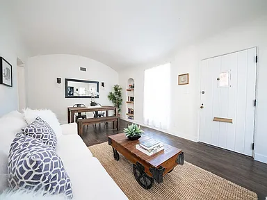 Willoughby Ave Residence — Photo 14