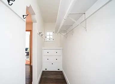 Willoughby Ave Residence — Photo 23